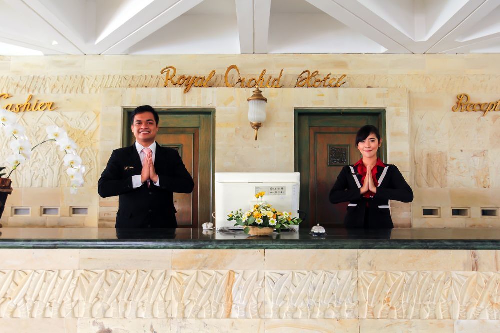 Royal Hotel And Villa Batu Batu  Exterior photo